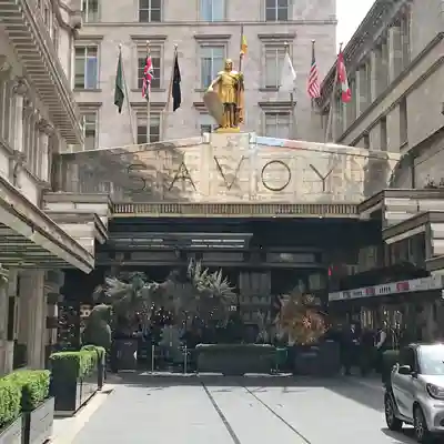 Art deco entrance to the hotel.