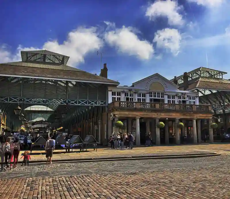 Covent Garden Entrance to the market.