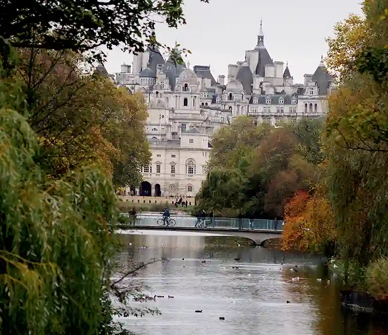 The bridge over the lake towards Horse Guards Parade.